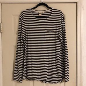 Long sleeve long striped tee